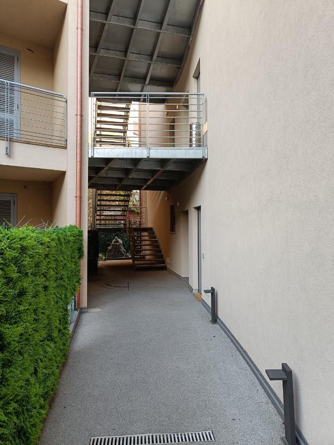 Apartment Near To Como - Donkey'S House Tavernerio Exterior photo